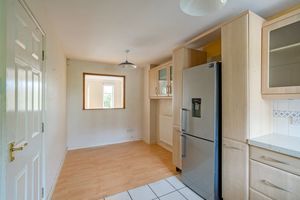 Kitchen/Breakfast Room- click for photo gallery